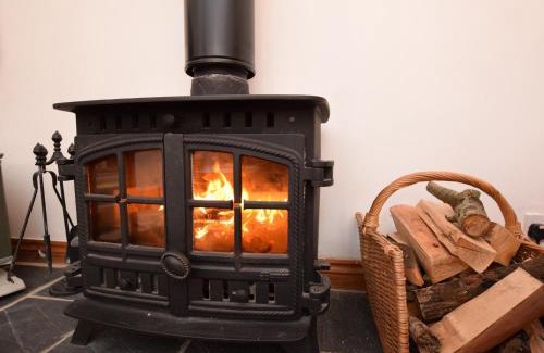 Stawell House | 2 Bed in Glastonbury THEOL