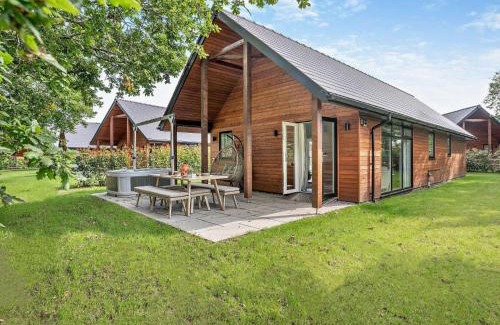 Upper Killay House | 2 Bed in Gower 91728