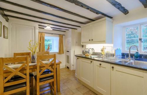 Hawkshead House | 2 Bed in Hawkshead Village LLH35
