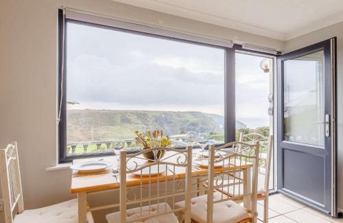 Mullion House | 2 Bed in Mullion Cove 52468