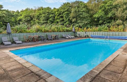 Saltash House | 2 Bed in Saltash 95645