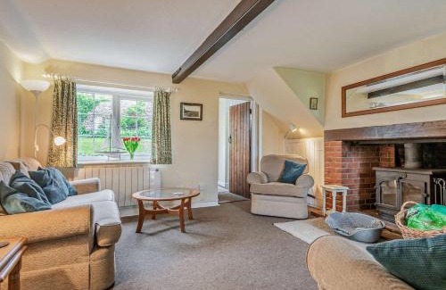 Salthouse House | 2 Bed in Salthouse NCC15