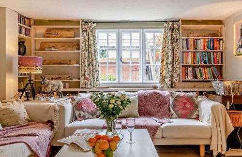 Hadlow House | 2 Bed in Tonbridge 96313