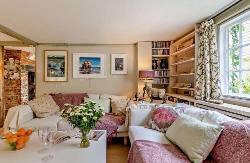 Hadlow House | 2 Bed in Tonbridge 96313