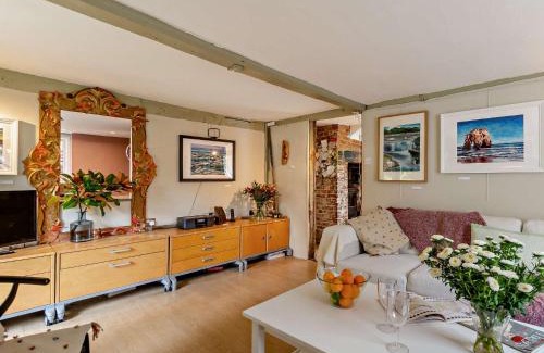 Hadlow House | 2 Bed in Tonbridge 96313