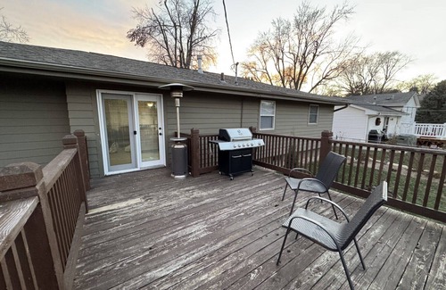West Omaha House | 2 Bed - Office - Garage - Deck/Grill - Fence