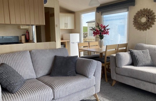 Monreith Cabin | 2 Bed-sleeps4-beachfront-free Parking
