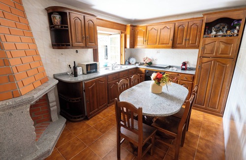 Tarouquela Cottage | 2-bedr. farm with garden near Praia Fluvial and Cinfães in Tarouquela/With key safe