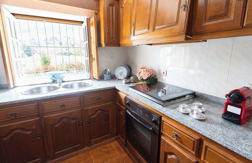 Tarouquela Cottage | 2-bedr. farm with garden near Praia Fluvial and Cinfães in Tarouquela/With key safe