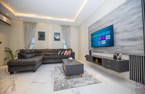 North Legon Apartment | 2-BEDRM URBAN Elegance at The Rosedale Apartments