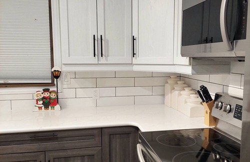 Trenton House | 2 bedroom 1 bath house with large backyard and deck