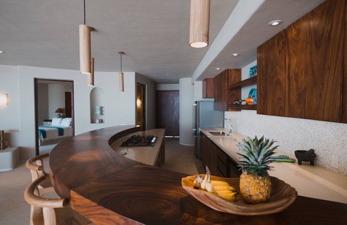 Troncones Condo | 2 bedroom 2.5 bath beach front, ground floor unit in Punta Majahua