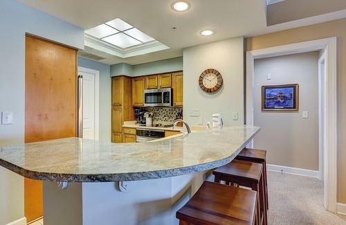 Shelter Cove Villa | 2 Bedroom/2.5 Bathroom Updated, Bright Villa in Gated Complex - Harbour Views