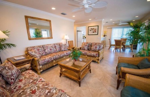 Bradenton Beach Hotel | 2 Bedroom, 2 Bathroom # 258. Pet Friendly