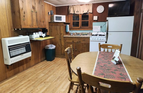 Ray Brook Cabin | 2 Bedroom/2 bath Cabin - Moreno's Cottages Celebrating 100 years!