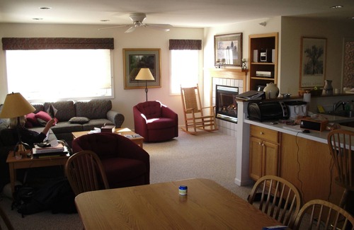 Jeffersonville Resort | 2 Bedroom 2 bath in Wyndham Smugglers’ Notch Resort Village. Ski in-out