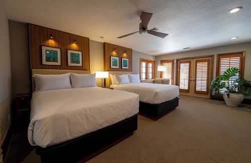 Florida Central Atlantic Coast Resort | 2 Bedroom, 2 Bathroom Luxury Villa with Bay View in Orlando, FL near Disney!