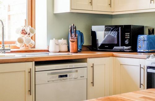 Burton on Trent Cottage | 2 bedroom accommodation in Anslow, near Burton upon Trent