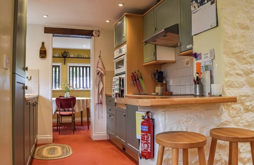 Ramsden Cottage | 2 bedroom accommodation in Ramsden, near Chipping Norton