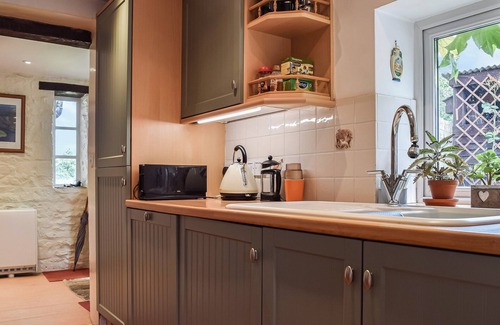 Ramsden Cottage | 2 bedroom accommodation in Ramsden, near Chipping Norton