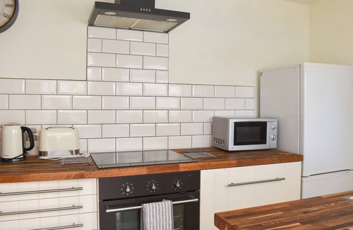 Clanfield Cottage | 2 bedroom accommodation in Clanfield, near Petersfield