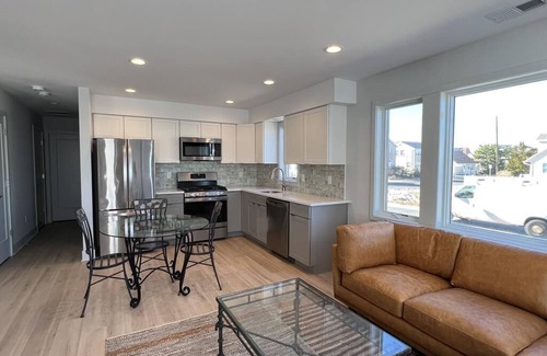 North Beach Haven Apartment | 2 bedroom accommodation in Brighton Beach