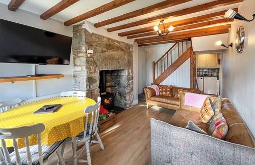 Cwmtirmynach Cottage | 2 bedroom accommodation in Betws-Y-Coed