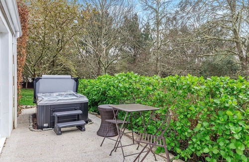 Carnon Downs Cottage | 2 bedroom accommodation in Carnon Downs