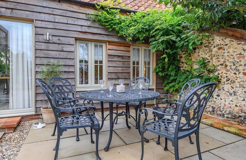 East Dereham Cottage | 2 bedroom accommodation in Great Dunham, near Swaffham