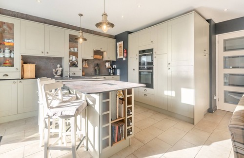 South Hayling Cottage | 2 bedroom accommodation in Hayling Island