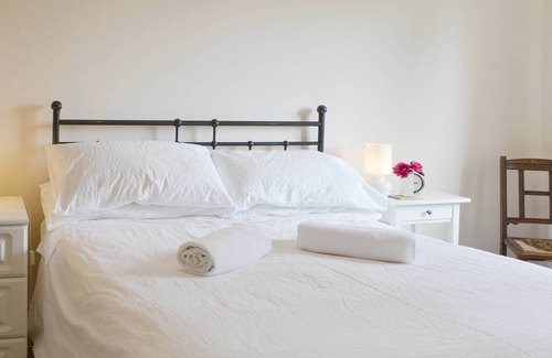 Littlehampton Cottage | 2 bedroom accommodation in Rustington, near Worthing