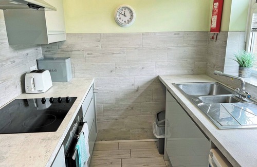 Oulton Broad House | 2 bedroom accommodation in Oulton Broad