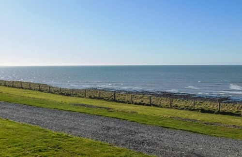 Aberystwyth House | 2 bedroom accommodation in Llanfarian, near Aberystwyth