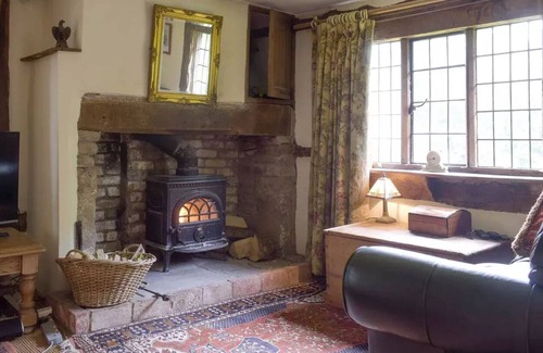 Hereford Cottage | 2 bedroom accommodation in Mansel Lacy