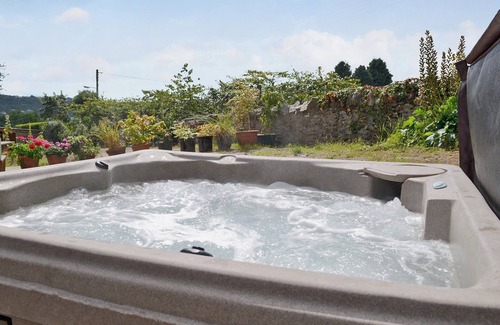 Menai Bridge Cottage | 2 bedroom accommodation in Llandegfan, near Menai Bridge
