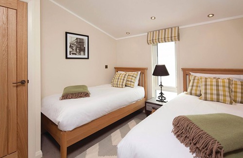 Little Weighton Cabin | 2 bedroom accommodation in Little Weighton, Nr Beverley