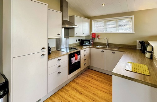 Raywell Ski Chalet | 2 bedroom accommodation in Raywell, Beverley