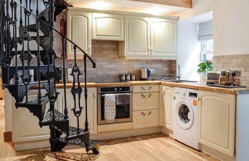Kirriemuir Cottage | 2 bedroom accommodation in Kirriemuir