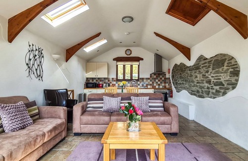 Fivelanes Cottage | 2 bedroom accommodation in Launceston