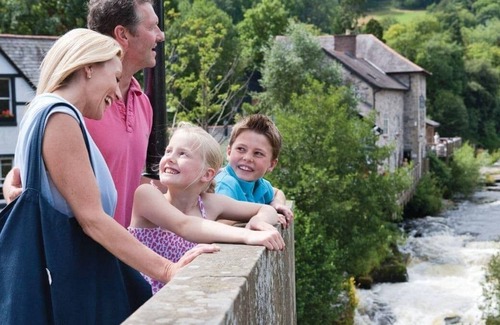 Llangollen Cabin | 2 bedroom accommodation in Llangollen