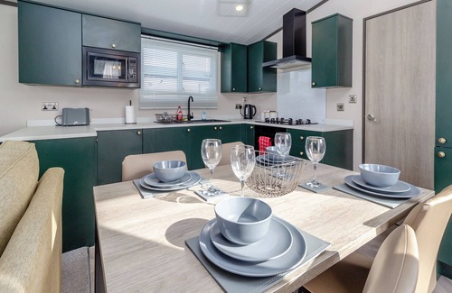 Congleton Ski Chalet | 2 bedroom accommodation in Eaton, Congleton