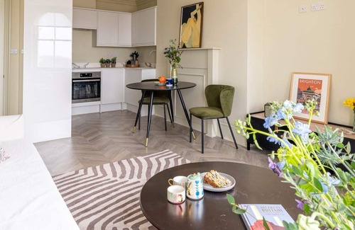 Montpelier Cottage | 2 bedroom accommodation in Brighton