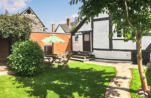 Weobley Cottage | 2 bedroom accommodation in Weobley, Herefordshire