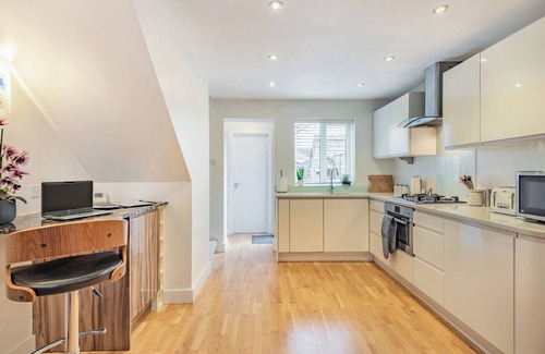 New Forest District Cottage | 2 bedroom accommodation in Ringwood
