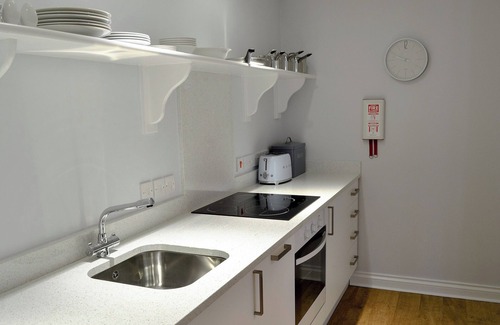Bridport Cottage | 2 bedroom accommodation in Bothenhampton, near Bridport