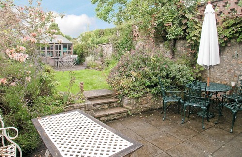 Chideock Cottage | 2 bedroom accommodation in Chideock, Bridport