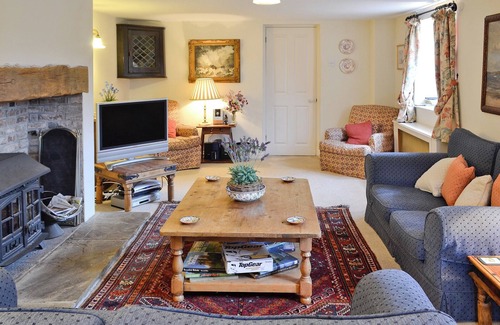 Chideock Cottage | 2 bedroom accommodation in Chideock, Bridport