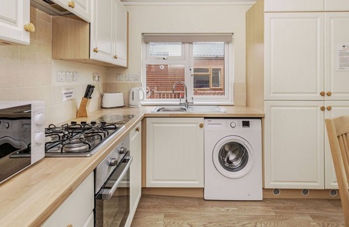 Yaxham Cabin | 2 bedroom accommodation in Yaxham, Dereham