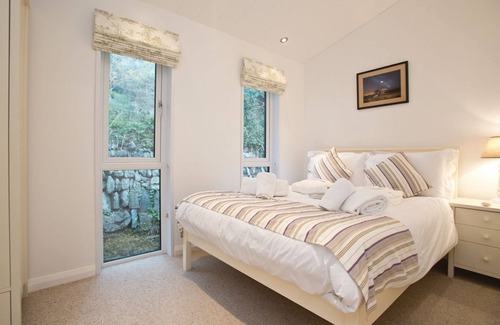 Mullion Cabin | 2 bedroom accommodation in Mullion Cove, Helston