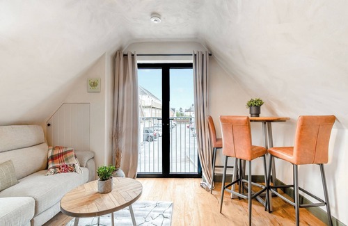 Narberth Apartment | 2 bedroom accommodation in Narbeth